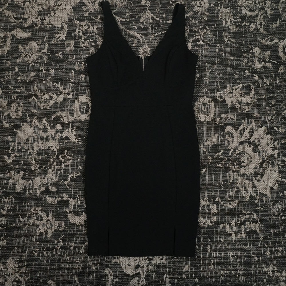 Privy Women's Medium Black Mini Dress Bodycon V Neck Sleeveless Preppy New Money